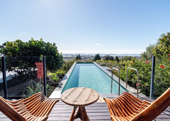 at 105 Hart Road, Richmond, Richmond