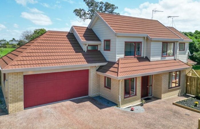  at 3/97 Aviemore Drive, Highland Park, Auckland