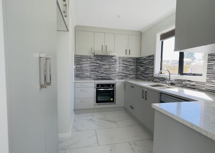  at 32B Edinburgh Avenue, Rosehill, Papakura