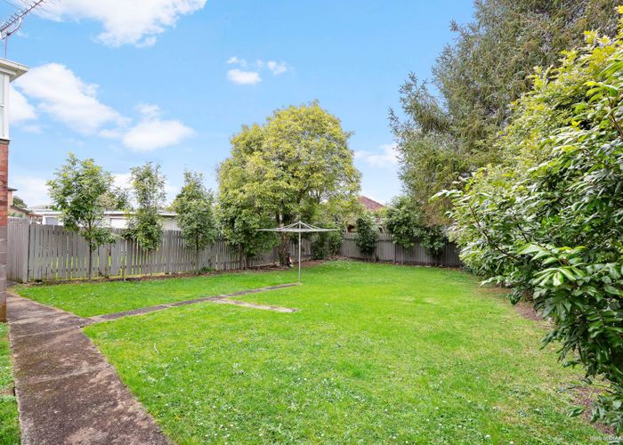  at 3/18 Ellen Avenue, Hillcrest, Auckland
