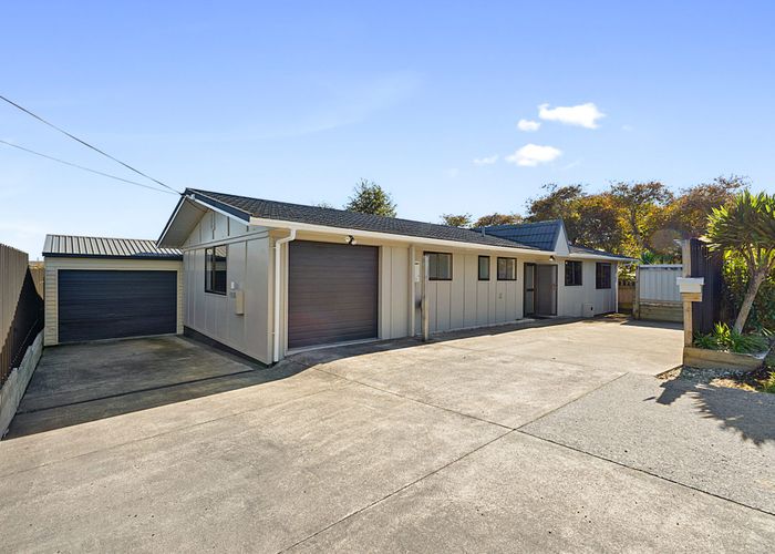  at 194 Mangorei Road, Merrilands, New Plymouth, Taranaki
