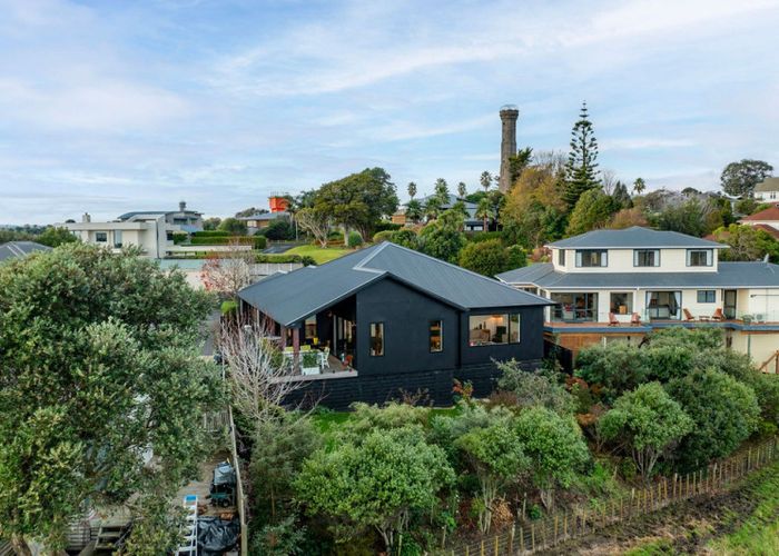  at 24 Tower Crescent, Durie Hill, Whanganui, Manawatu / Whanganui