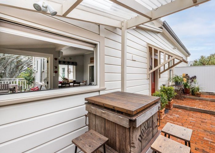  at 4 Terrace Lane, Hospital Hill, Napier