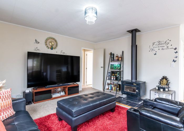  at 22 Homestead Place, Glenview, Hamilton