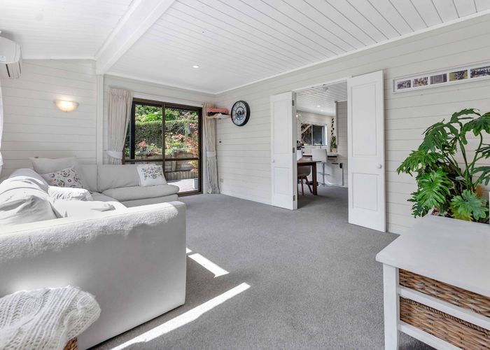  at 2/7 McCall Place, Opaheke, Papakura, Auckland