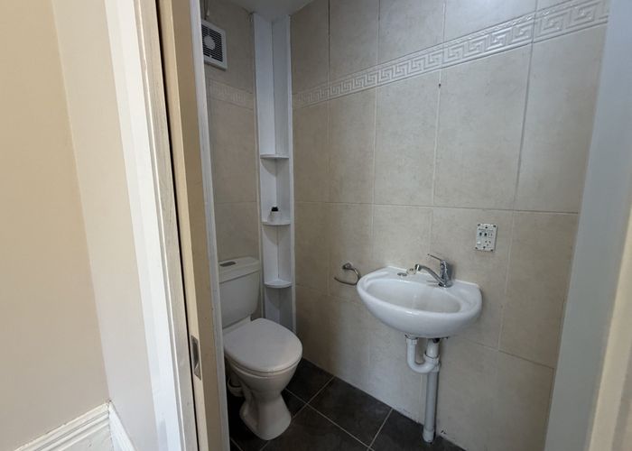  at 2/33 Vivian Street, Te Aro, Wellington, Wellington