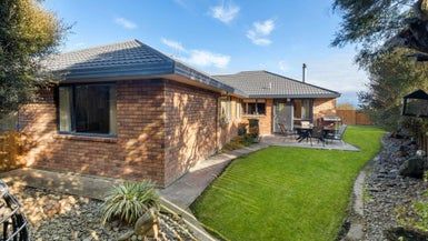  at 104 Parnell Heights, KELVIN GROVE, PALMERSTON NORTH