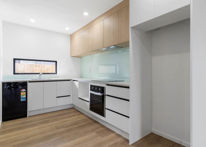  at 6C Sunlands Drive, Manurewa, Manukau City, Auckland