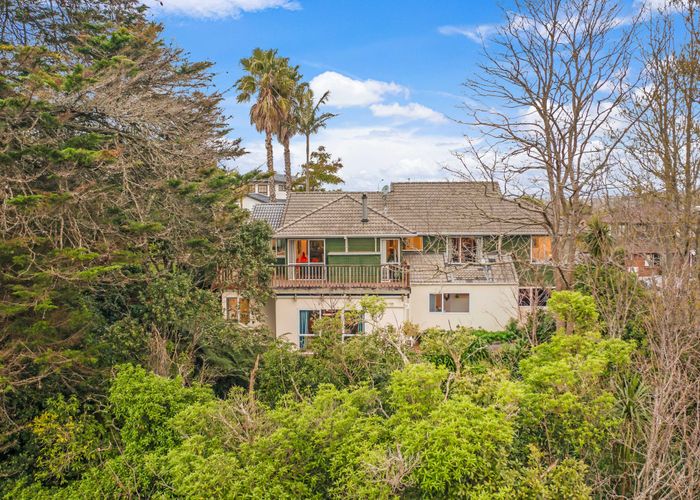  at 23 Pinewood Grove, Botany Downs, Auckland