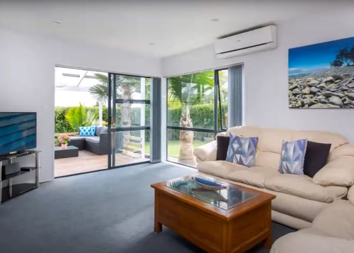  at 1 Chiania Place, Somerville, Manukau City, Auckland