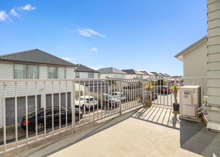  at 2/26 Hollowout Street, Takanini, Papakura, Auckland
