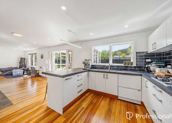  at 9 Peel Place, Wainuiomata, Lower Hutt, Wellington