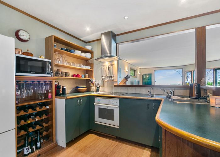  at 204 Miromiro Road, Normandale, Lower Hutt
