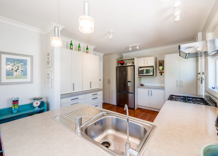  at 118 Raumati Road, Raumati Beach, Kapiti Coast, Wellington