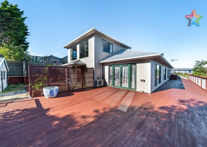  at 285 Maungaraki Road, Maungaraki, Lower Hutt
