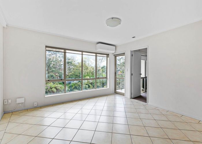  at 18/120 Beach Haven Road, Beach Haven, North Shore City, Auckland