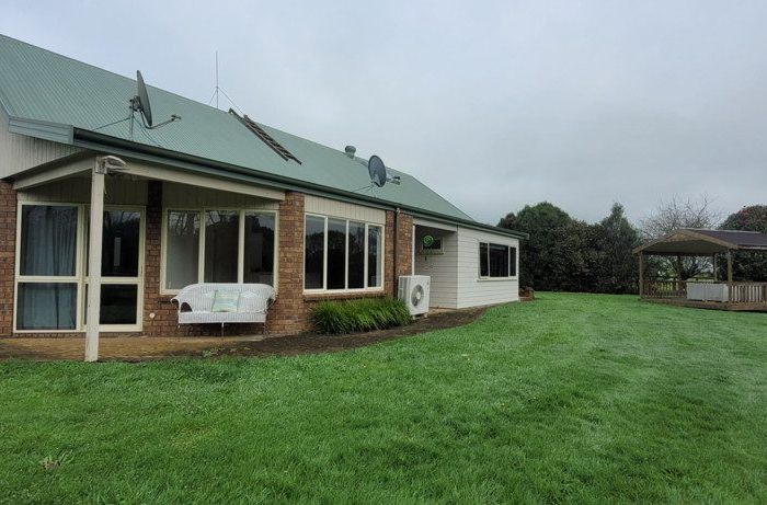  at 42 Croft Lane, Glenview, Hamilton