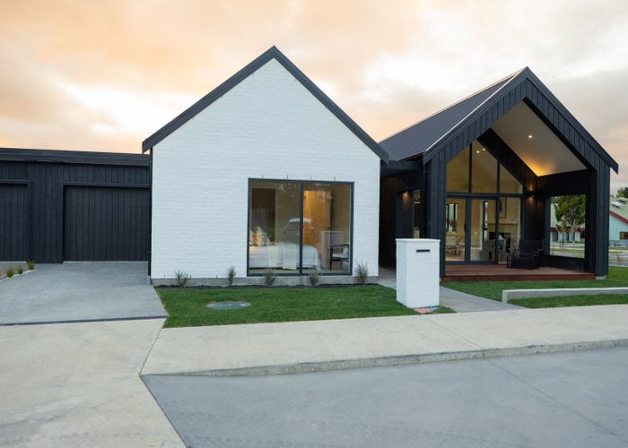  at 40 Kanuka Drive, Hokowhitu, Palmerston North, Manawatu / Whanganui
