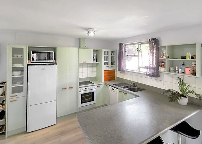  at 42 Thyra Street, Dannevirke