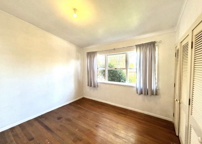  at 41 Aeroview Drive, Beach Haven, North Shore City, Auckland