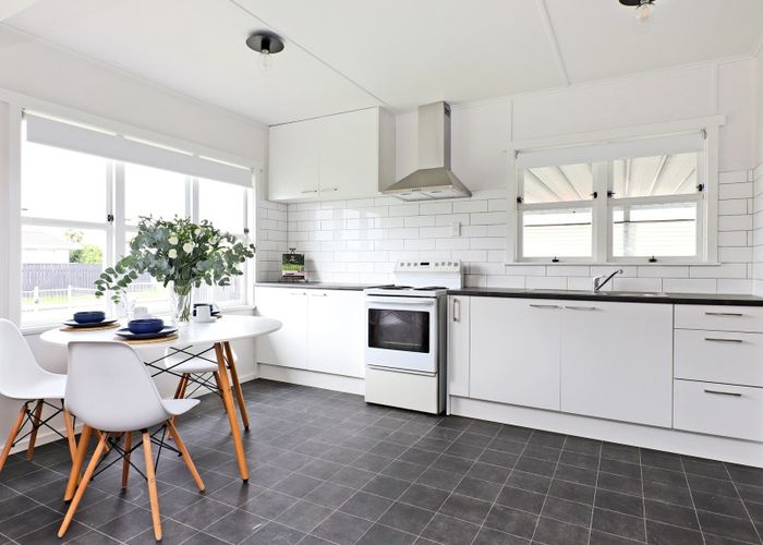  at 75 Dover Road, Flaxmere, Hastings