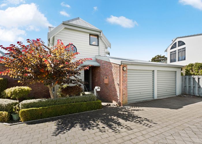  at 4/100 Beerescourt Road, Beerescourt, Hamilton, Waikato