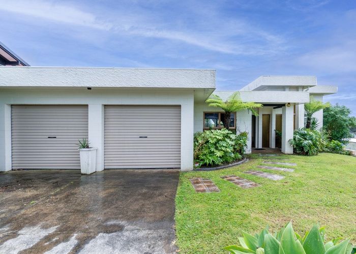  at 6A Compass Point Way, Half Moon Bay, Auckland