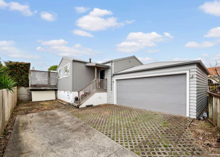  at 2/293 Albany Highway, Rosedale, Auckland