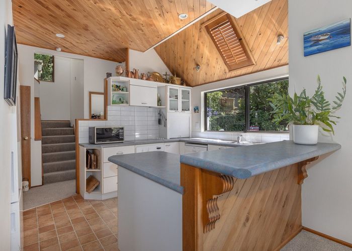  at 21 Gordon Road, Plimmerton, Porirua, Wellington