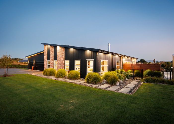  at 9 Paterson Lane, Kelvin Grove, Palmerston North, Manawatu / Whanganui