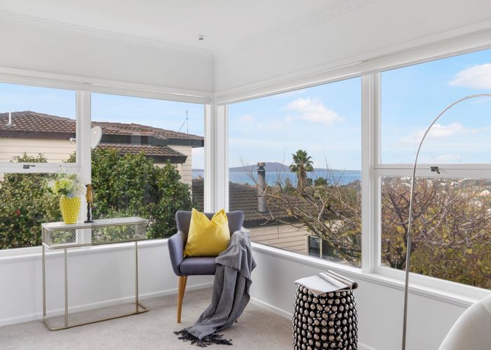 at 3/24 Knights Road, Rothesay Bay, Auckland