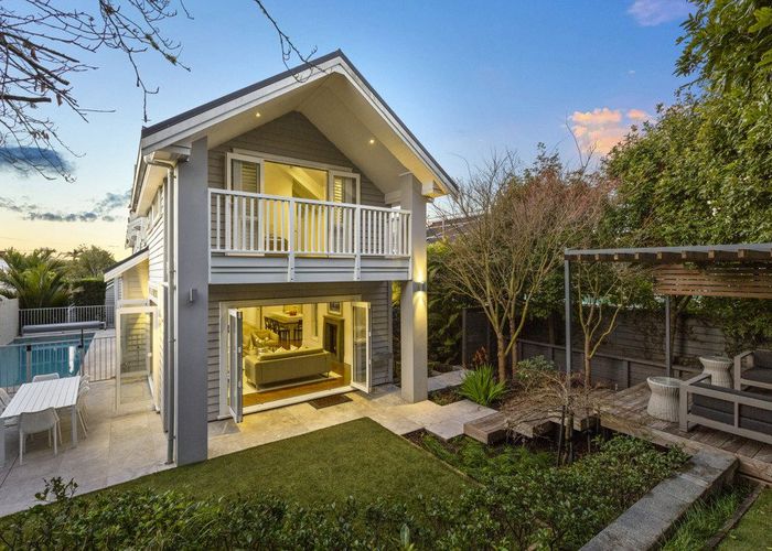  at 17 Ara Street, Remuera, Auckland