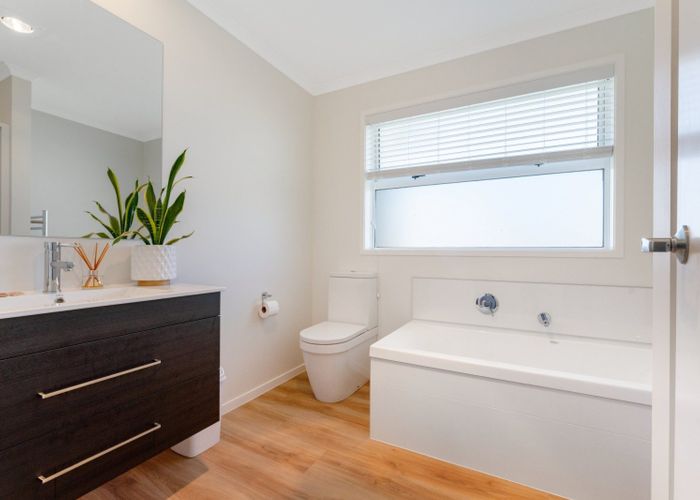  at 6 Stevenson Drive, Papamoa, Papamoa