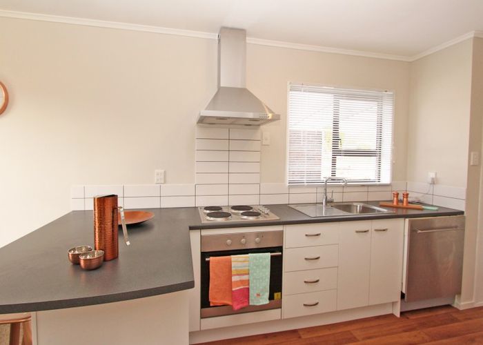  at 14 Driver Crescent, Cannons Creek, Porirua