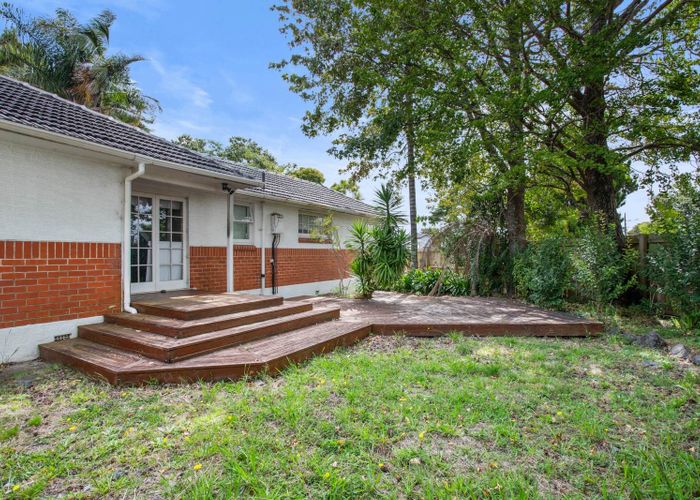  at 40 Swanson Road, Henderson, Waitakere City, Auckland