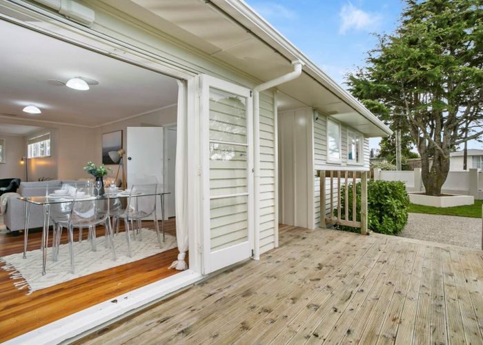  at 16 McCracken Road, Mount Wellington, Auckland