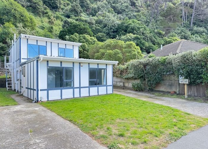  at 2/140 Breaker Bay Road , Seatoun Bays, Wellington, Wellington
