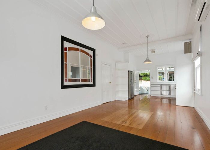  at 4 Alderley Road, Mount Eden, Auckland City, Auckland