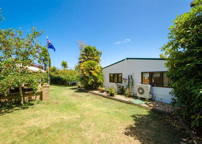 at 18 Mcentee Road, Waitakere, Auckland