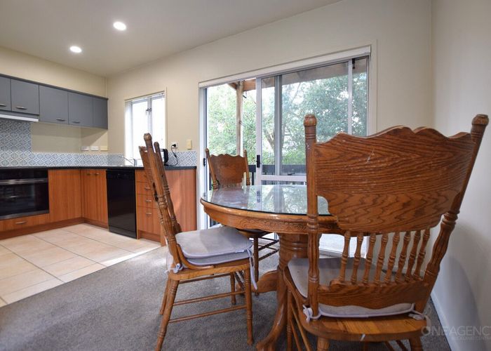  at 29 Winery Way, Henderson, Auckland