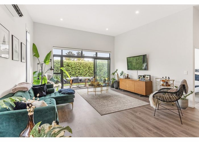  at 7 Bravery Road, Papakura, Papakura