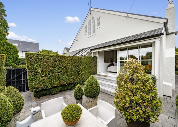  at 19A Benson Road, Remuera, Auckland