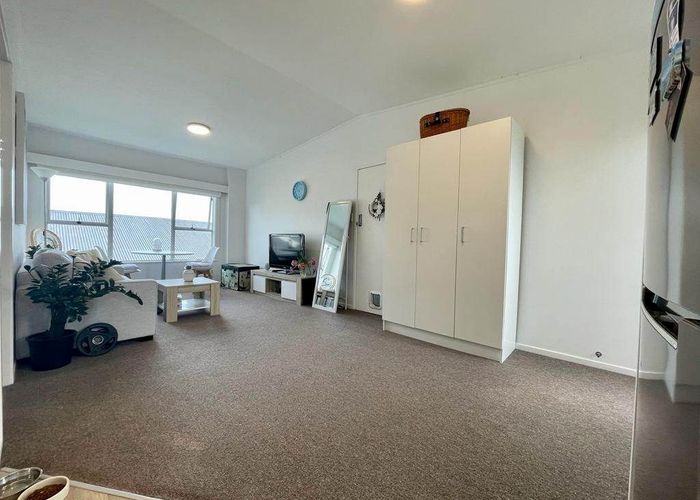  at 4/196 Garnet Road, Westmere, Auckland City, Auckland