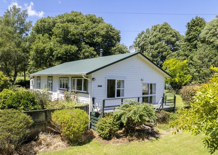  at 404 North Road, Mauriceville, Masterton, Wellington