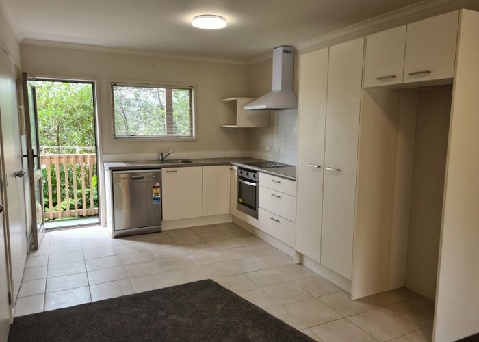  at 15/94 Glengarry Rd, Glen Eden, Waitakere City, Auckland