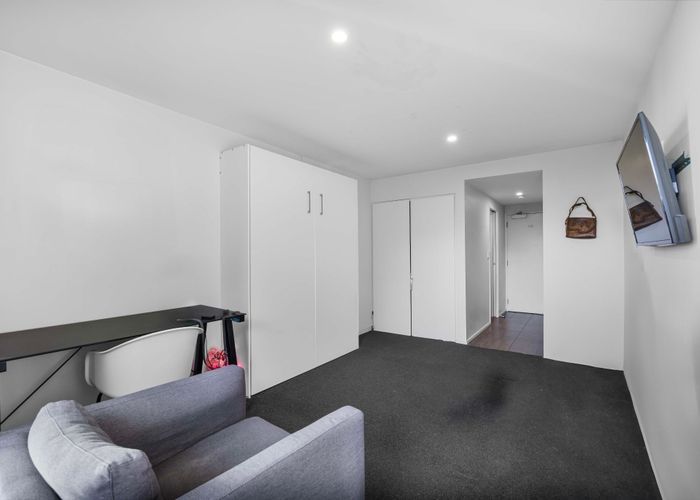  at 2/17 Bunyan Street, Waltham, Christchurch