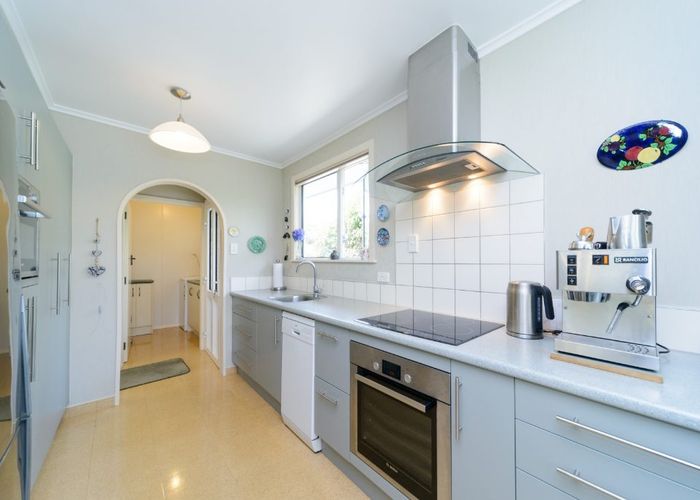  at 15 Parkland Crescent, Terrace End, Palmerston North, Manawatu / Whanganui