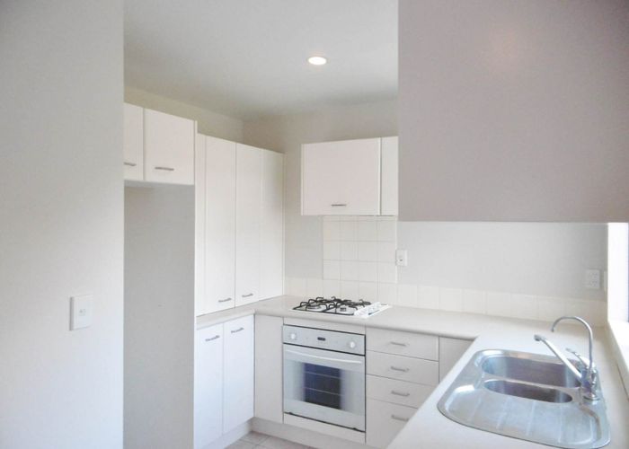  at 3/14 Selwyn Crescent, Forrest Hill, Auckland