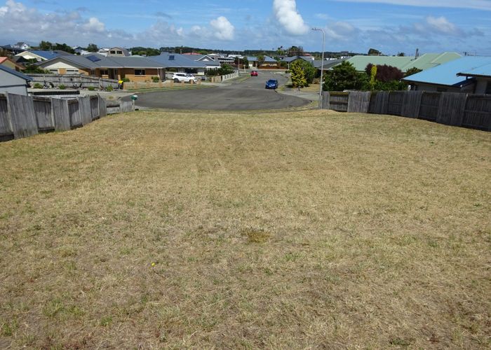  at 13 Teppett Place, Foxton Beach, Horowhenua, Manawatu / Whanganui