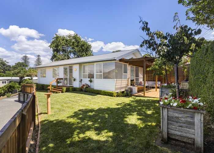  at 27A Selwyn Road, Cockle Bay, Auckland